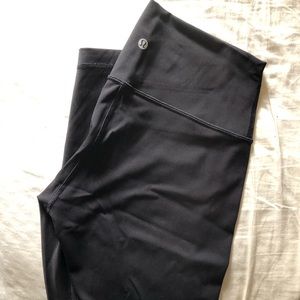 Lululemon wunder under crop